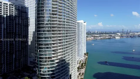 300 Biscayne Blvd Way Miami FL 33131