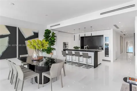 300 Biscayne Boulevard Way Miami FL 33131