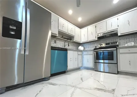 100 Bayview Drive Sunny Isles Beach FL 33160