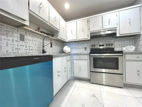 100 Bayview Drive Sunny Isles Beach FL 33160