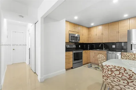 2101 S Ocean Hollywood FL 33019