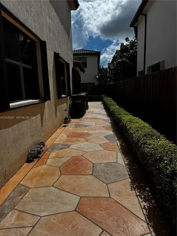 595 SE 33rd Terrace Homestead FL 33033