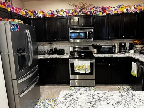 595 SE 33rd Terrace Homestead FL 33033