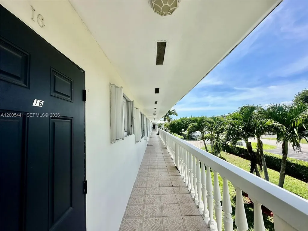 5420 NE 22nd Terrace Fort Lauderdale FL 33308