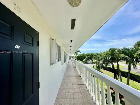 5420 NE 22nd Terrace Fort Lauderdale FL 33308