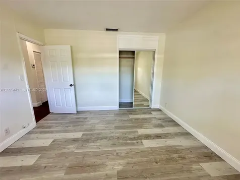 5420 NE 22nd Terrace Fort Lauderdale FL 33308
