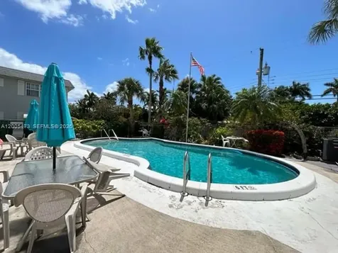 1520 Mckinley Street Hollywood FL 33020