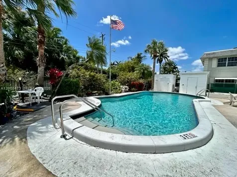 1520 Mckinley Street Hollywood FL 33020