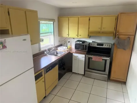 4651 SW 25th Avenue Dania Beach FL 33312