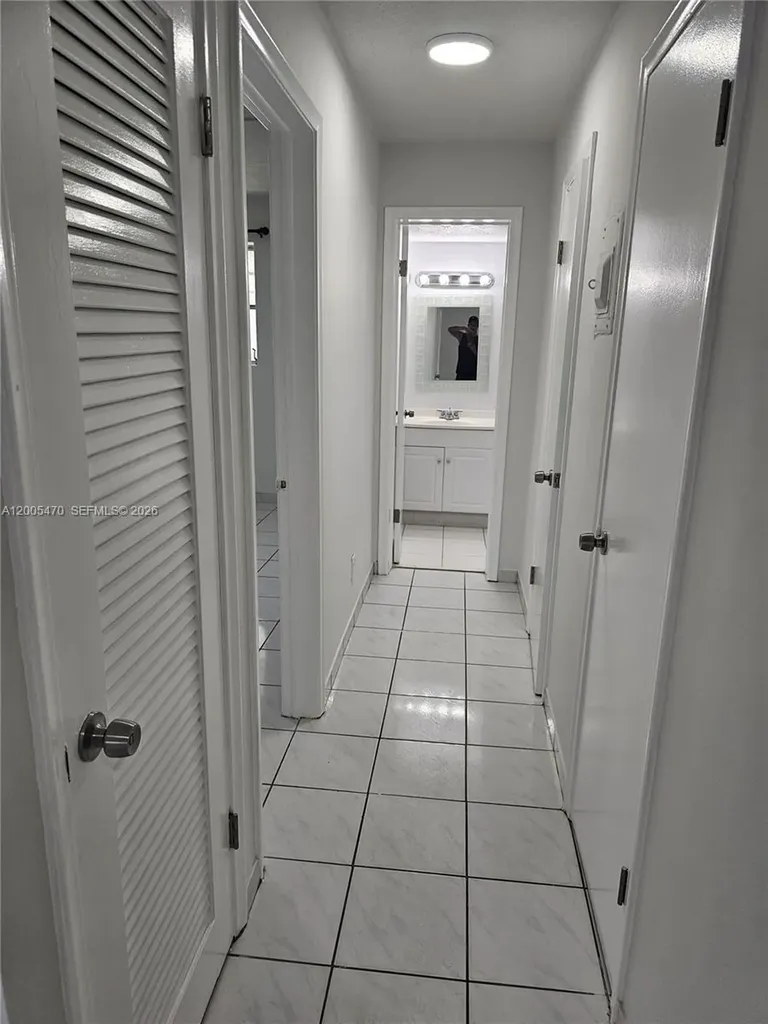 1719 Wiley Street Hollywood FL 33020