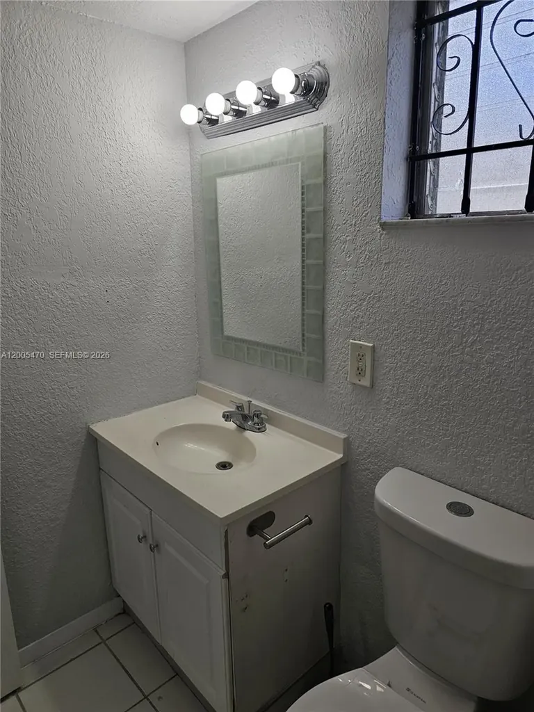 1719 Wiley Street Hollywood FL 33020