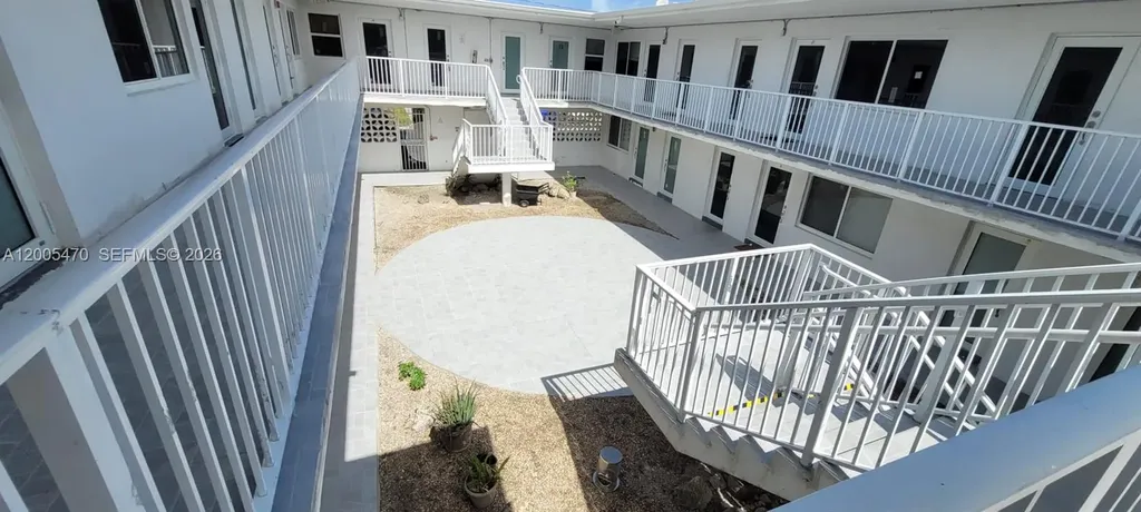 1719 Wiley Street Hollywood FL 33020