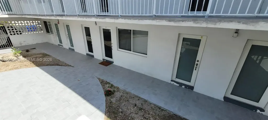 1719 Wiley Street Hollywood FL 33020