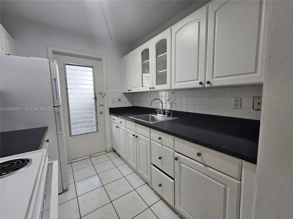 1719 Wiley Street Hollywood FL 33020