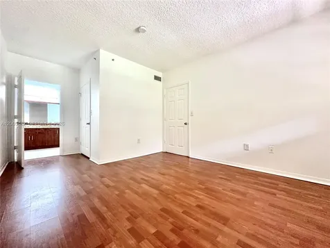 215 SW 117th Terrace Pembroke Pines FL 33025