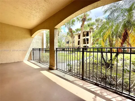 215 SW 117th Terrace Pembroke Pines FL 33025