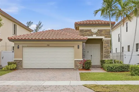 3518 W 86th Terrace Hialeah FL 33018