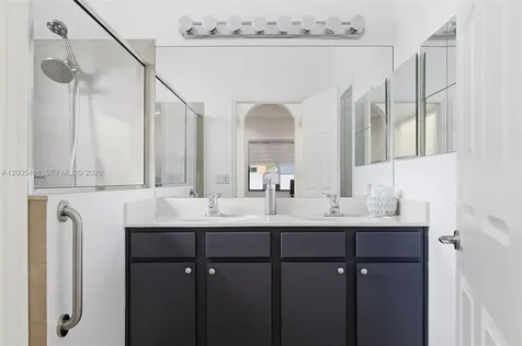 3518 W 86th Terrace Hialeah FL 33018