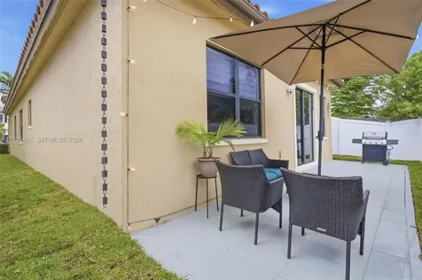 3518 W 86th Terrace Hialeah FL 33018