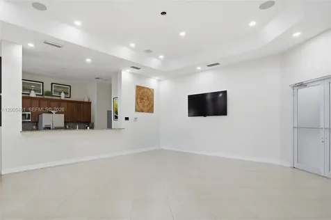 3518 W 86th Terrace Hialeah FL 33018