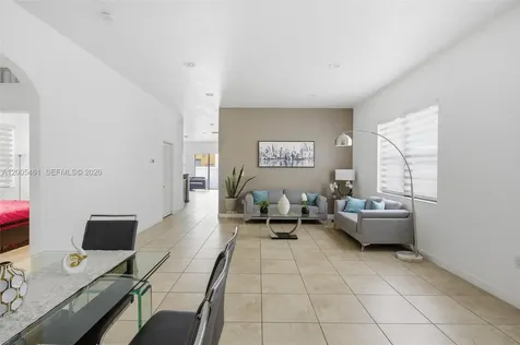 3518 W 86th Terrace Hialeah FL 33018