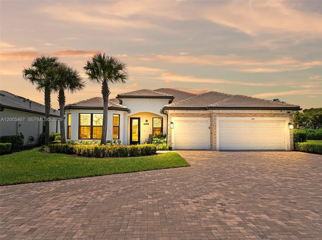 4569 N Silverwood Lane Oakland Park FL 33309