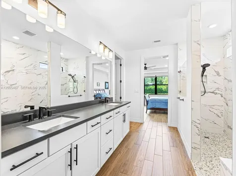 4569 N Silverwood Lane Oakland Park FL 33309