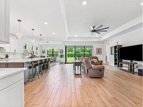 4569 N Silverwood Lane Oakland Park FL 33309