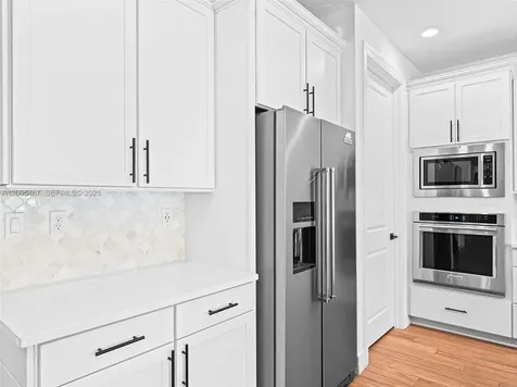 4569 N Silverwood Lane Oakland Park FL 33309
