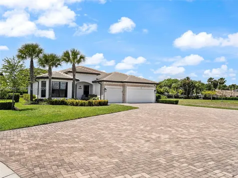 4569 N Silverwood Lane Oakland Park FL 33309