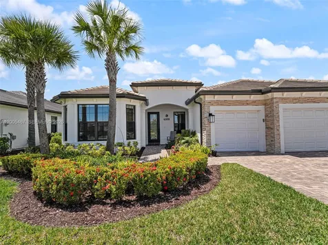 4569 N Silverwood Lane Oakland Park FL 33309