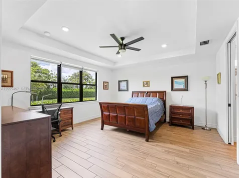 4569 N Silverwood Lane Oakland Park FL 33309