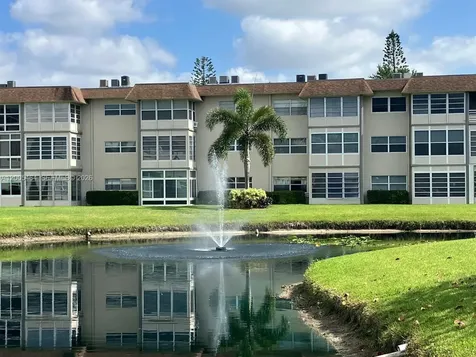 4800 NW 35th Street Lauderdale Lakes FL 33319