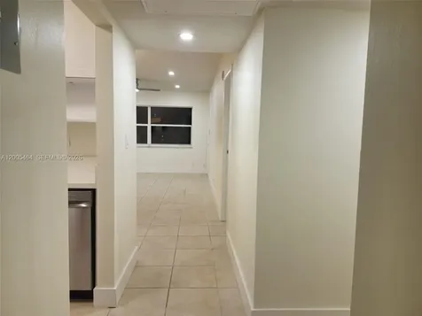 4800 NW 35th Street Lauderdale Lakes FL 33319