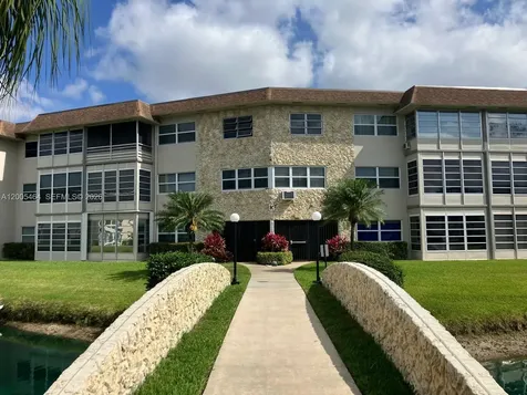 4800 NW 35th Street Lauderdale Lakes FL 33319