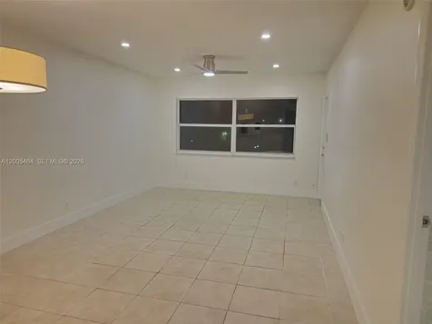 4800 NW 35th Street Lauderdale Lakes FL 33319