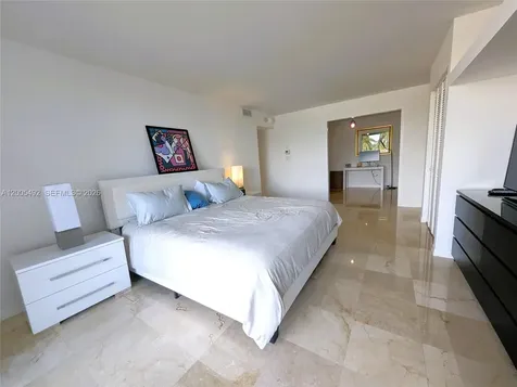 5161 Collins Avenue Miami Beach FL 33140