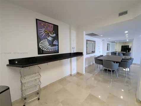 5161 Collins Avenue Miami Beach FL 33140