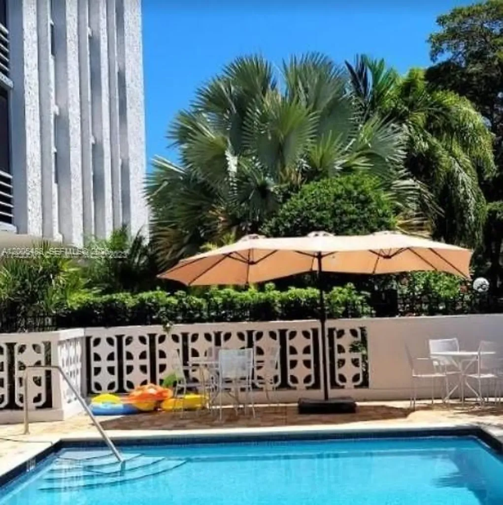 North Miami FL 33181