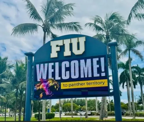 North Miami FL 33181