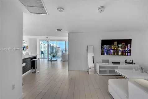 200 Biscayne Boulevard Way Miami FL 33131