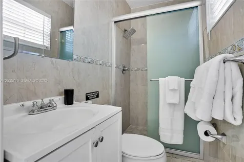 6452 Custer Hollywood FL 33024-2024