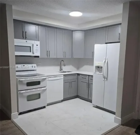 9610 S Belfort Circle Tamarac FL 33321
