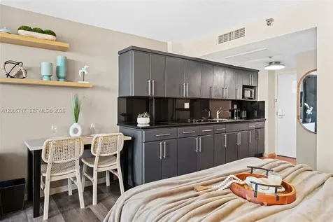 19201 Collins Avenue Sunny Isles Beach FL 33160