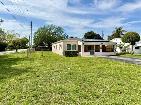 1698 NE 177th Street North Miami Beach FL 33162