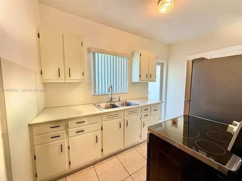 1698 NE 177th Street North Miami Beach FL 33162