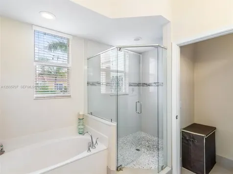 12417 NW 17th Manor Pembroke Pines FL 33028