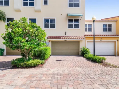 12417 NW 17th Manor Pembroke Pines FL 33028