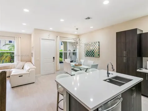 12417 NW 17th Manor Pembroke Pines FL 33028