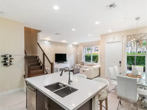 12417 NW 17th Manor Pembroke Pines FL 33028